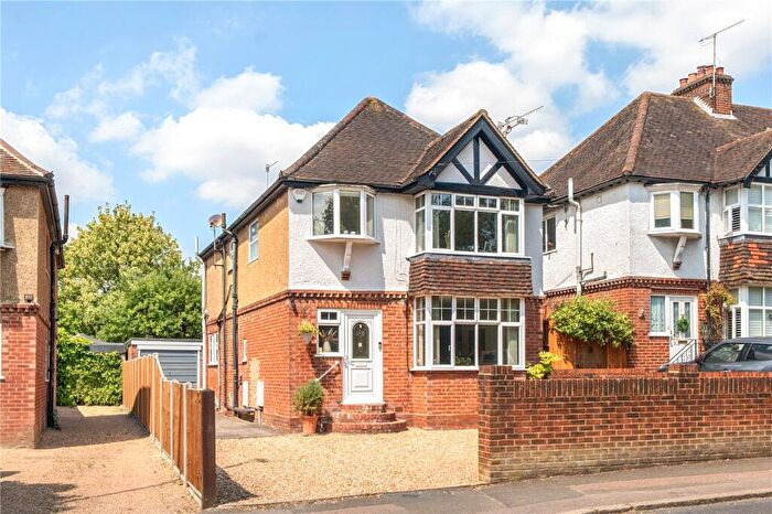 4 Bedroom Detached House For Sale In Eggars Hill, Aldershot, Hampshire, GU11