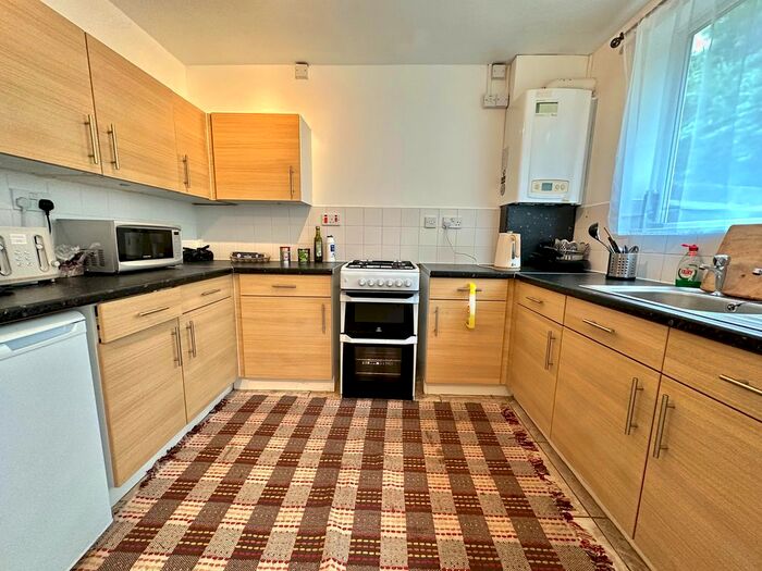 3 Bedroom Property To Rent In Harvest Road, Bearwood, Smethwick, B67