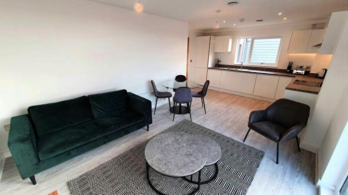 2 Bedroom Apartment To Rent In Middlewood Plaza, Craven St, M5