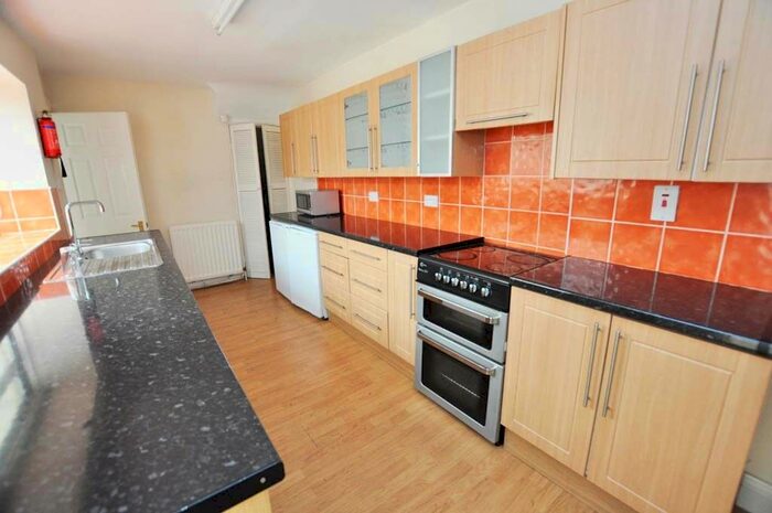 7 Bedroom Terraced House To Rent In Holly Avenue, Jesmond, Newcastle Upon Tyne, NE2