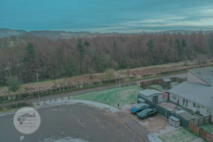 2 Bedroom Bungalow For Sale In Eastermains, Kirkintilloch, Glasgow, G66