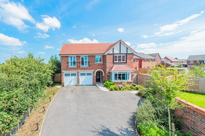 5 Bedroom Detached House For Sale In Riddles Avenue, Willaston, Nantwich, Cheshire, CW5