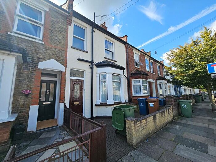 1 Bedroom Flat To Rent In Graham Road, Wealdstone, HA3