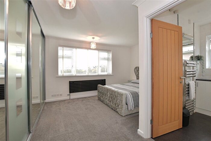 3 Bedroom Semi-Detached House For Sale In Church Street, Billericay, Essex, CM11