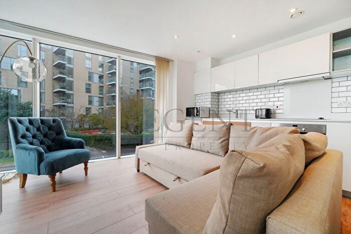 1 Bedroom Flat To Rent In Riverside Apartment, Goodchild Road, N4