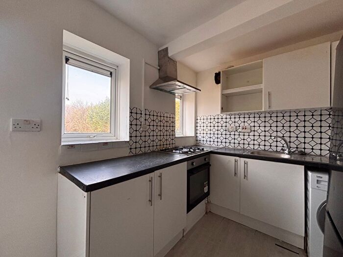 3 Bedroom Semi-detached House To Rent In Holden Crescent, Walsall, WS3