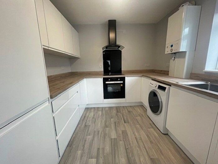 2 Bedroom Property To Rent In Robins Court, Newark, NG24