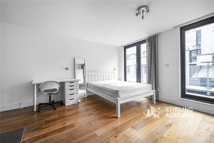 Studio To Rent In Britannia Walk, Shoreditch, London, N1