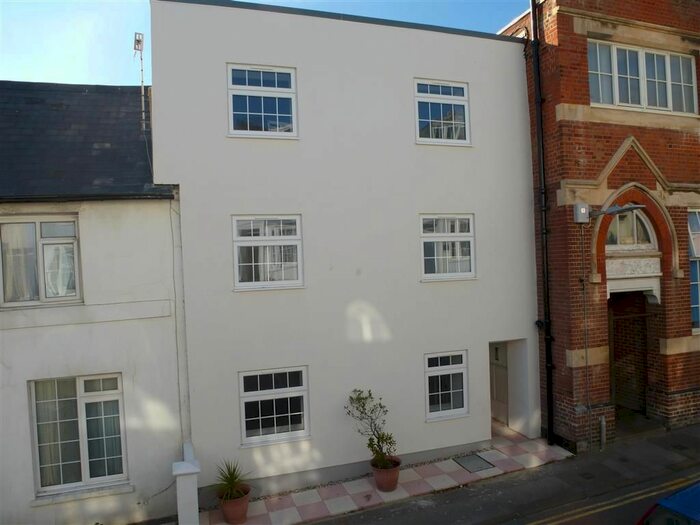 1 Bedroom Flat To Rent In Portland Place, Hastings, TN34