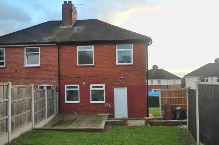 3 Bedroom Semi-Detached House To Rent In Priory Estate, South Elmsall, Pontefract, West Yorkshire, WF9
