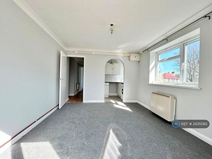 1 Bedroom Flat To Rent In Minster Road, Minster On Sea, Sheerness, ME12