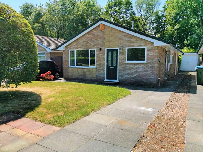 2 Bedroom Detached Bungalow To Rent In Deerfold, Chorley, PR7