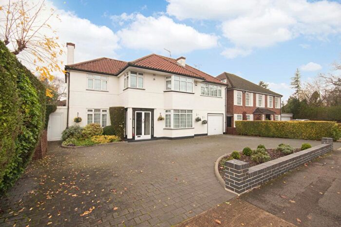 5 Bedroom Detached House For Sale In Thornton Grove, Hatch End, Pinner, HA5