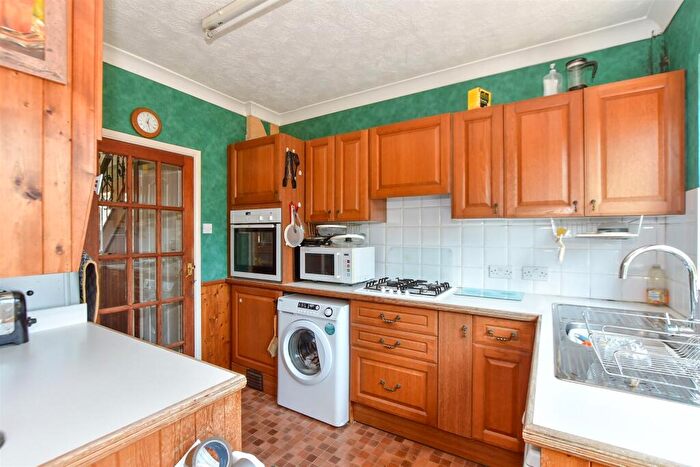 3 Bedroom Semi Detached House For Sale In Chaseside Close, Romford, Essex, RM1