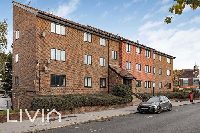 2 Bedroom Flat For Sale In Meadowbridge Court, Princess Road, Croydon, CR0
