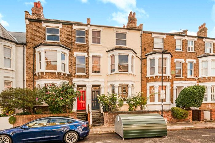 1 Bedroom Flat For Sale In Battledean Road, Islington, N5
