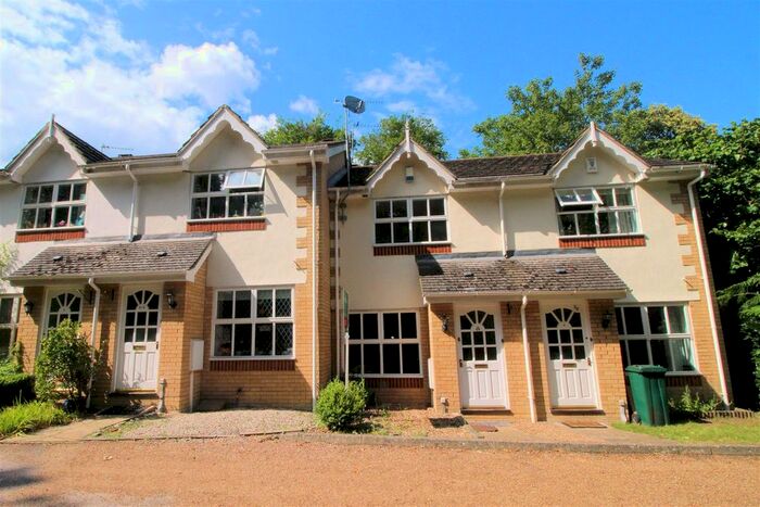 2 Bedroom Terraced House To Rent In Alexandra Gardens, Knaphill, Woking, GU21