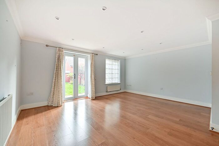 3 Bedroom Terraced House To Rent In Hengest Avenue, Hinchley Wood, Esher, KT10