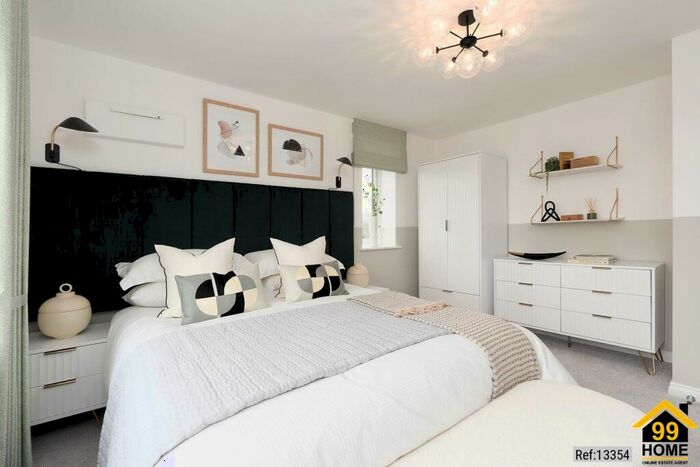 3 Bedroom Semi-Detached House For Sale In Woodlark Drive, Finningley, Doncaster, DN9