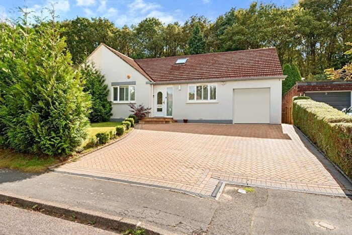 4 Bedroom Semi-Detached Bungalow To Rent In Harpesford Avenue, Virginia Water, GU25
