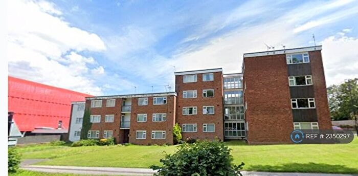 2 Bedroom Flat To Rent In Warwick Court, Coventry, CV3