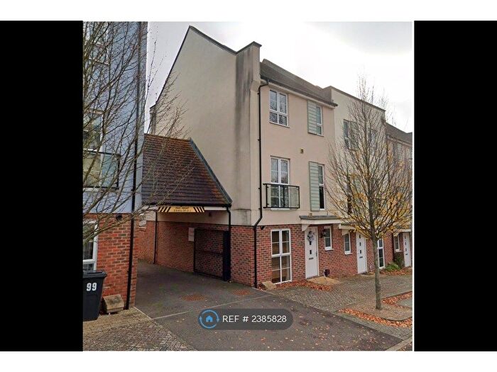 5 Bedroom Terraced House To Rent In Laurens Van Der Post Way, Ashford, TN23