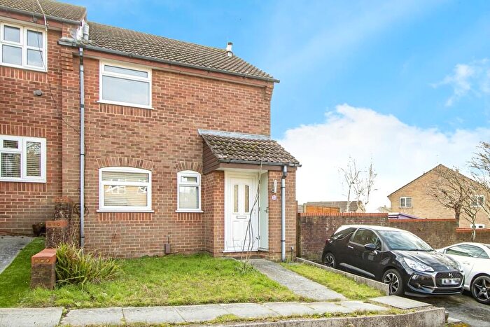 1 Bedroom Property To Rent In Sutton Close, Poole, BH17