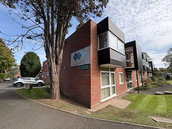 3 Bedroom Flat To Rent In Bromford Park House, Wake Green Park, Moseley, Birmingham, B13