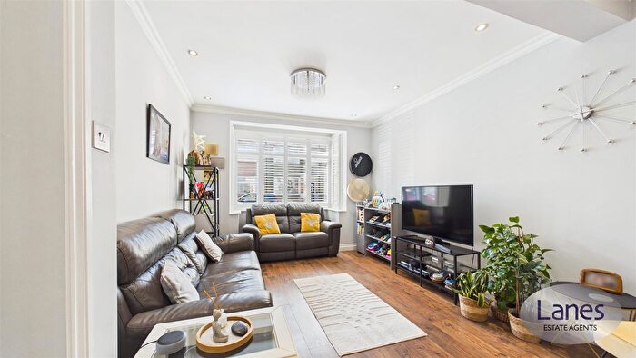 3 Bedroom Terraced House For Sale In Clive Road, Enfield, EN1