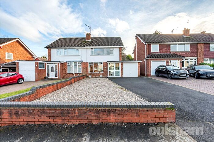 3 Bedroom Semi Detached House For Sale In Southcrest Road, Redditch, Worcestershire, B98