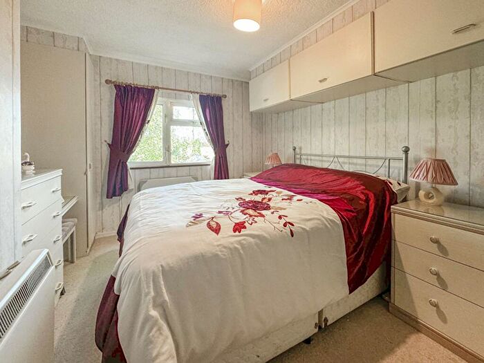 2 Bedroom Detached House For Sale In Oakland Glen, Walton-le-Dale, Preston, Lancashire, PR5