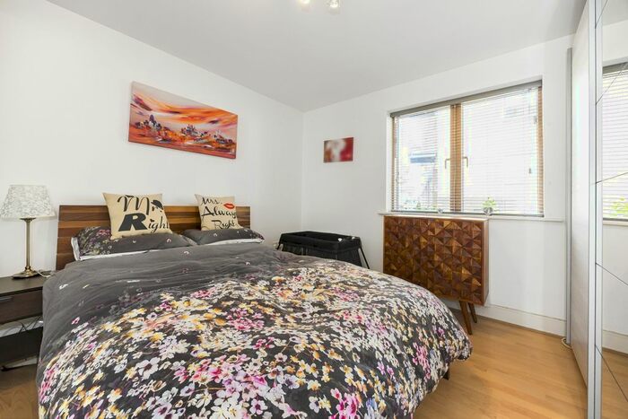 2 Bedroom Flat To Rent In Collington Street, London, SE10