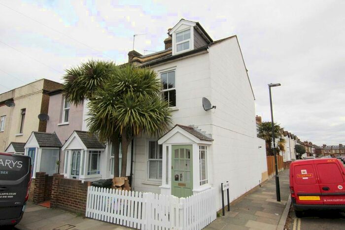 2 Bedroom Terraced House To Rent In Mereway Road, Twickenham, TW2