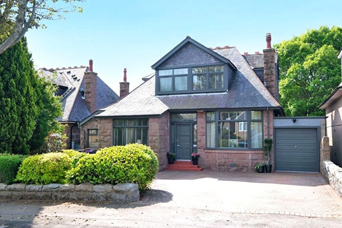 4 Bedroom Detached House For Sale In Morningfield Road, Aberdeen, AB15