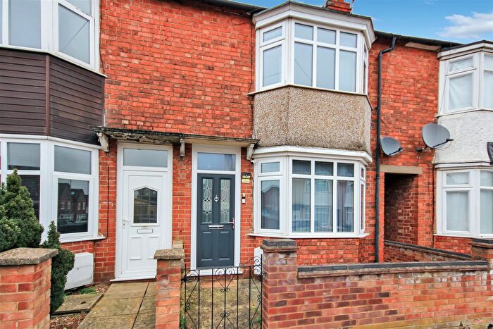 2 Bedroom Terraced House For Sale In Leys Road, Wellingborough, NN8