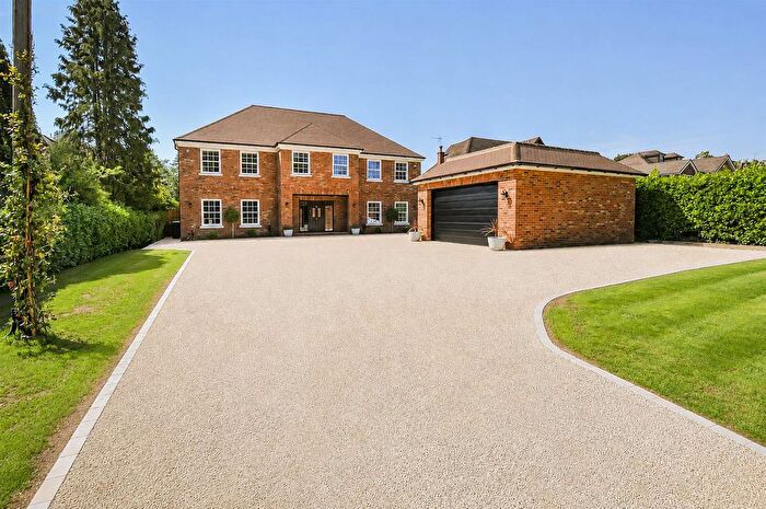 5 Bedroom Detached House For Sale In Mill Lane, Gerrards Cross, SL9