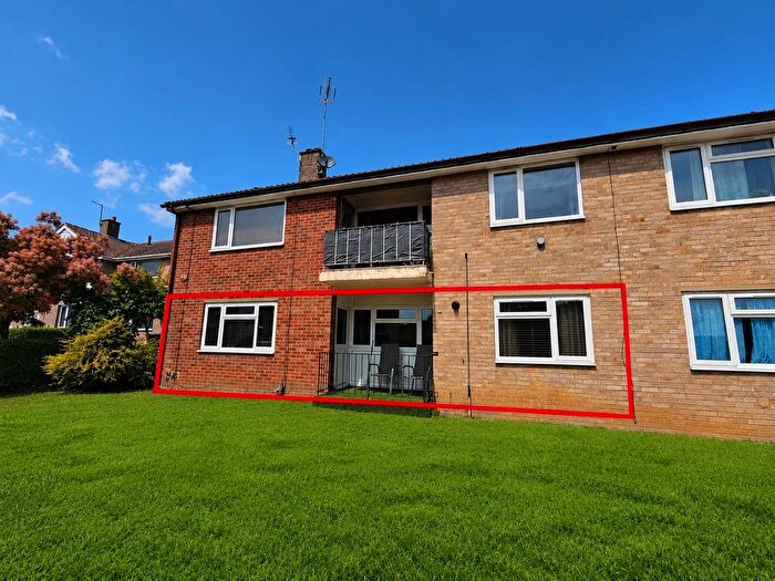 2 Bedroom Flat To Rent In Handcross Court, Corby, NN18