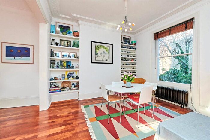 2 Bedroom Flat To Rent In Lawford Road, Kentish Town, NW5