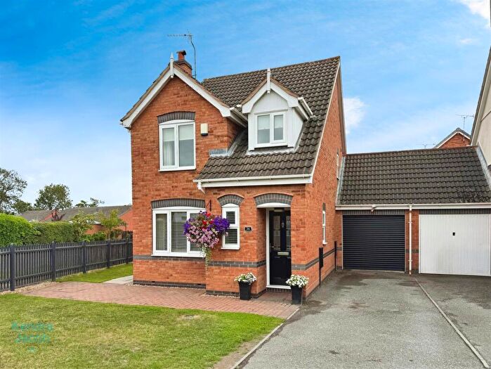3 Bedroom Detached House For Sale In Manor Grove, Worksop, S80