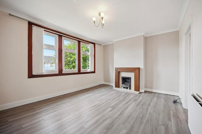 2 Bedroom Flat To Rent In Cedar Avenue, Mountblow, Clydebank, G81