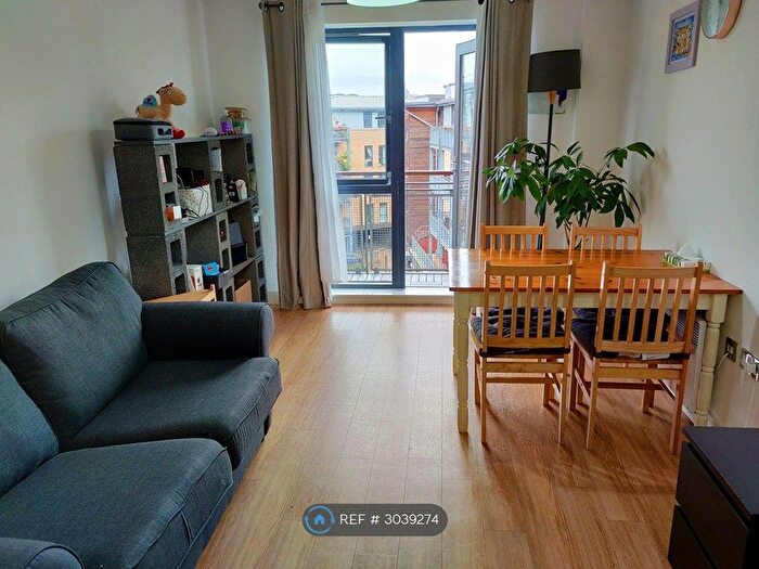 1 Bedroom Flat To Rent In Woodmill Road, London, E5