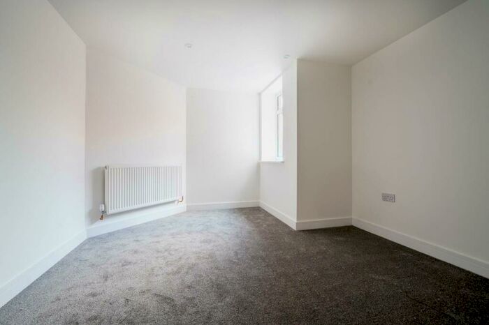 2 Bedroom Flat To Rent In Westfield, Westfield, Woking, GU22