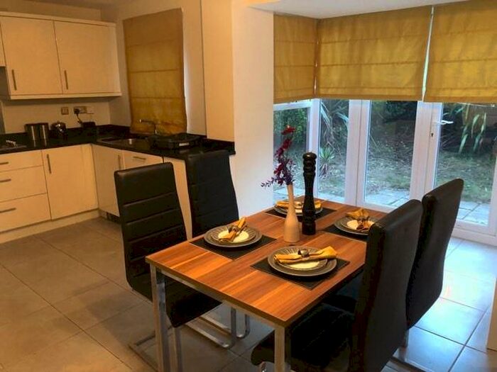 4 Bedroom Flat To Rent In Queens Road Queens Road, Liverpool, L6