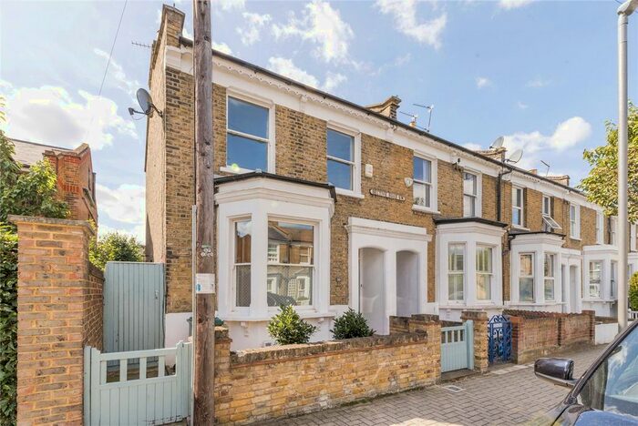 4 Bedroom End Of Terrace House To Rent In Bective Road, Putney, SW15