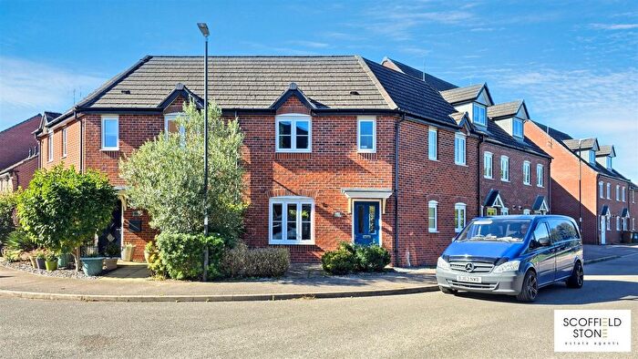 3 Bedroom Semi Detached House For Sale In Foss Road, Hilton, Derby, DE65
