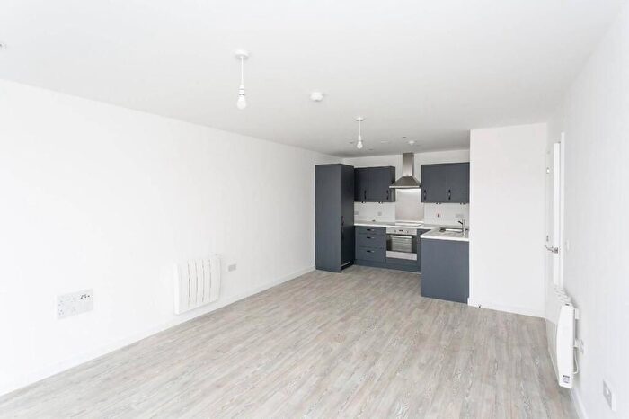 1 Bedroom Flat To Rent In Colnebank Drive, Watford, WD18