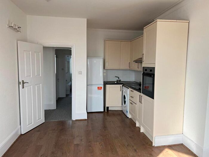 2 Bedroom Apartment To Rent In St Catherines Terrace, Hove, BN3