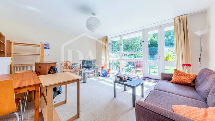 1 Bedroom Flat To Rent In Avenue Road, Highgate, London, N6