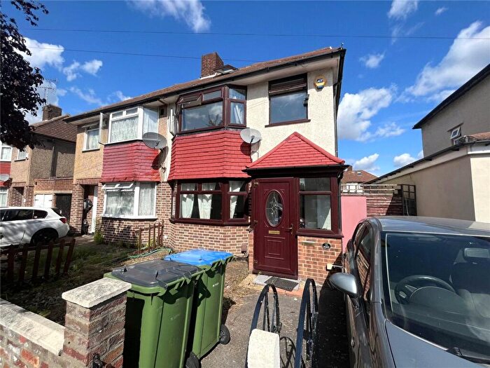 3 Bedroom Semi-Detached House To Rent In Birkdale Road, London, SE2