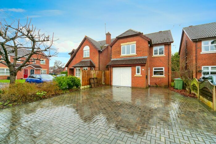 4 Bedroom Detached House For Sale In Wheatfield Close, Great Sutton, Ellesmere Port, Cheshire, CH66
